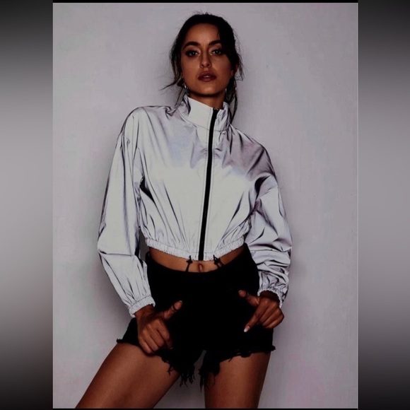 Zip up Drawstring Hem Reflective Jacket Size Large - Picture 3 of 12